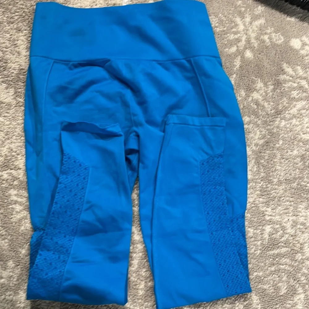 Fabletics leggings, small - Picture 4 of 4